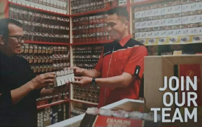 Lowongan kerja sebagai Canvasser.