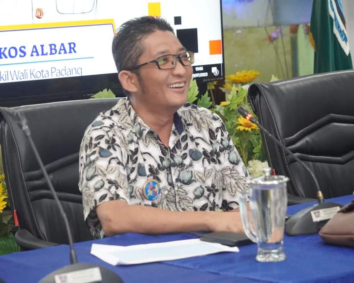 Walikota Padang, Hendri Septa.