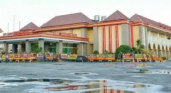 Universitas Putra Indonesia YPTK Padang.