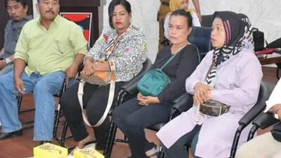 Usai Bersihkan Lapak PKL Pantai Padang, Begini Tawaran Pemko Padang pada Pemilik Lapak