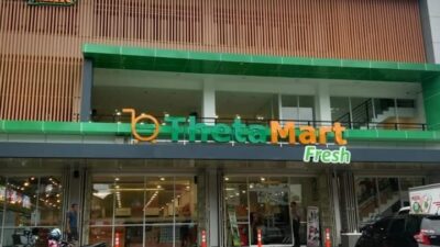 Theta Mart Padang.