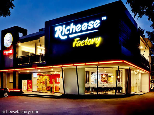 Salah satu outlet Richeese Factory.
