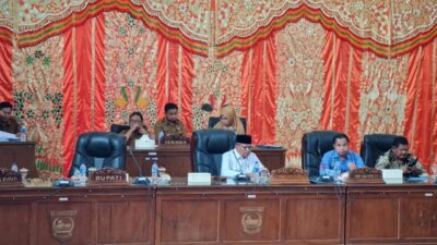 DPRD Pasbar menggelar Paripurna penyampaian laporan Pansus terhadap Ranperda RPJPD 2025-2045.