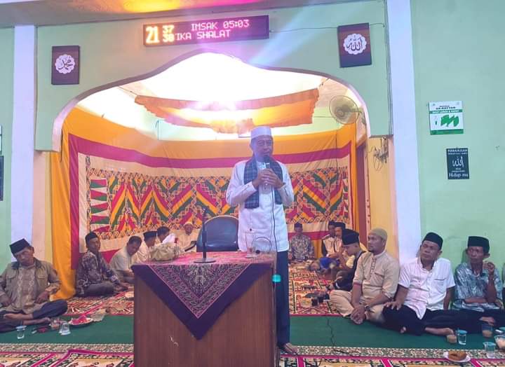 Wakil Bupati Risnawanto hadiri peringatan Isra Miraj di Musala Ar Rayyan.