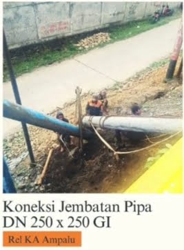 Perusahaan Daerah (Perumda) Air Minum Kota Padang melakukan perbaikan Pipa di Ampalu, Kecamatan Lubuk Begalung.