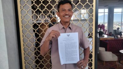 Helmi Moesim Pertanyakan Surat PAW yang Dikeluarkan Gubernur Sumbar.
