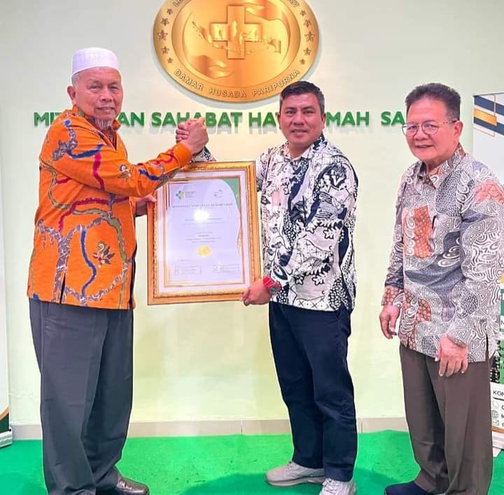 Rumah Sakit Umum Daerah (RSUD) Pasaman Barat berhasil meraih Akreditasi Paripurna Bintang lima dari Lembaga Akreditasi Rumah Sakit Damar Husada Paripurna (LARS DHP).