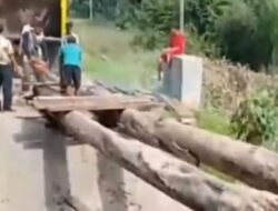 Jembatan Timpeh yang Ambruk Segera Diperbaiki 