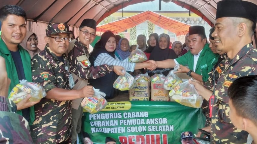 GP Ansor Solok Selatan Gelar Aksi Peduli Bencana Galodo di Sungai Manau.