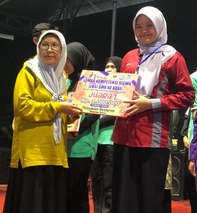SMKN 1 Pasaman meraih juara LKS SMK ke- XXXII tingkat Sumbar.