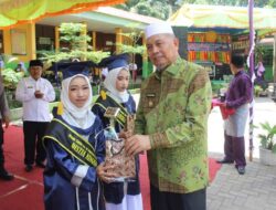 Bupati Pasbar Hadiri Perpisahan Kelas VI dan Wisuda Tahfidz Angkatan Ke-2 MIN 2 Pasaman Barat