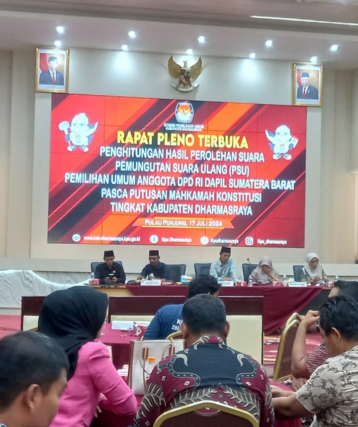 Penghitungan suara PSU DPD RI tingkat kabupaten Dharmasraya.