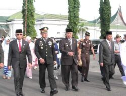 Jajaran Pemkab Pasbar Ikuti Upacara Hari Bhayangkara ke-78