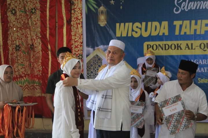 Bupati Hamsuardi apresiasi wisuda Tahfidz Al-Qur'an ke-V Pondok Al Quran Istiqomah Nagari Rabi Jonggor.