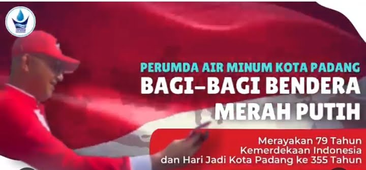 Memperingati HUT RI ke-79 dan HUT Kota Padang ke-355, Perusahaan Umum Daerah (Perumda) Air Minum Kota Padang bagi-bagi bendera Merah Putih kepada masyarakat.