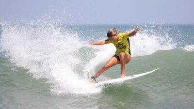 Alam tak Bersahabat, Peselancar Sumbar Kesulitan Latihan