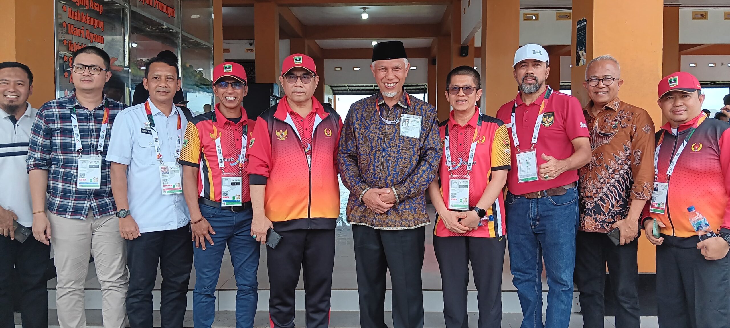 Gubernur Sumbar dan beberapa pejabat SKPD Pemprov Sumbar saat sampai di Aceh.
