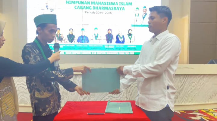 Nanda Arfalia Putra pimpin HMI Dharmasraya.