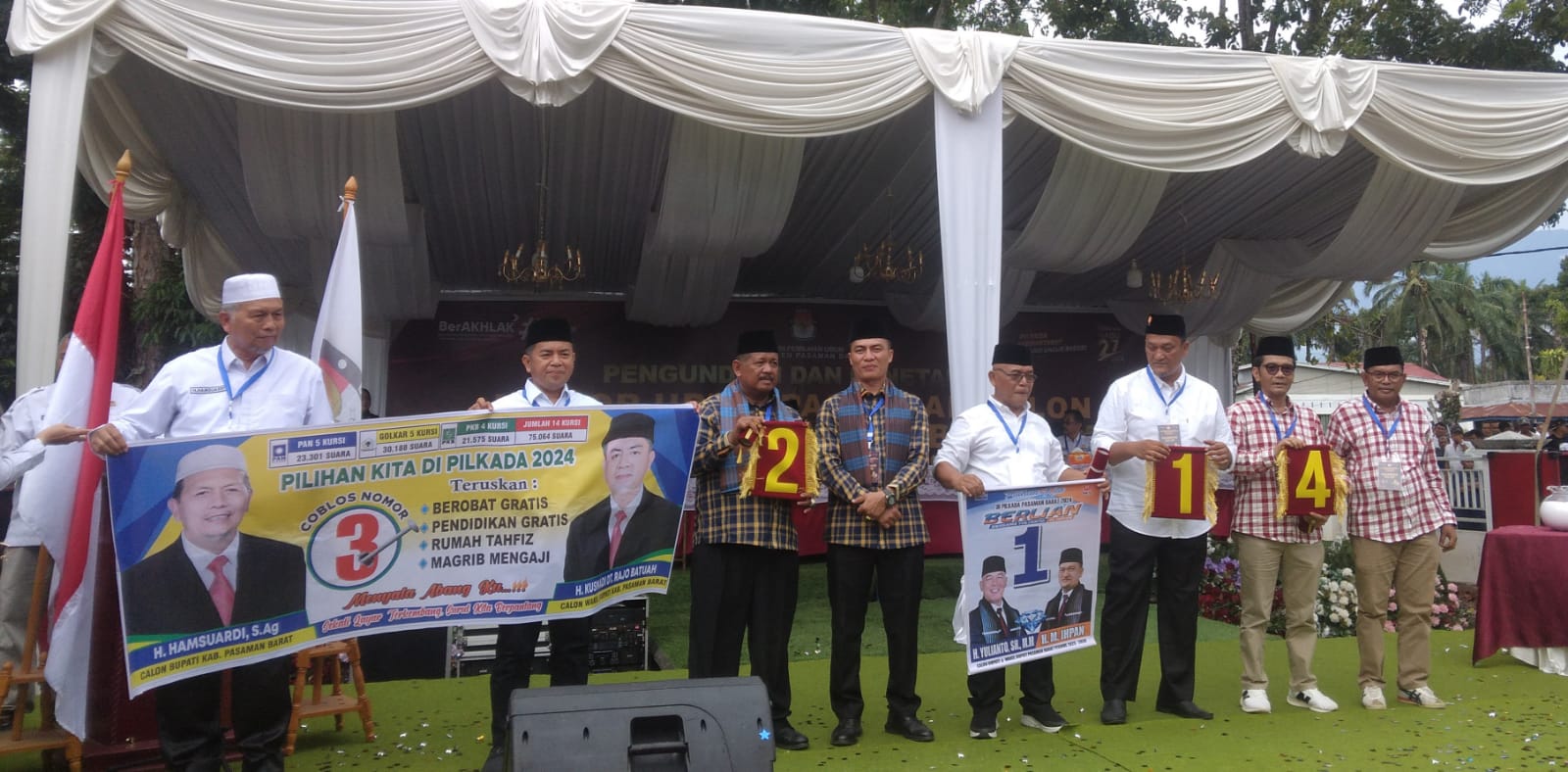 KPU Pasbar melakukan pengundian nomor urut paslon bupati.