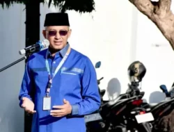 20 Karyawan dan Pensiunan Perumda AM Padang Berangkat Umrah