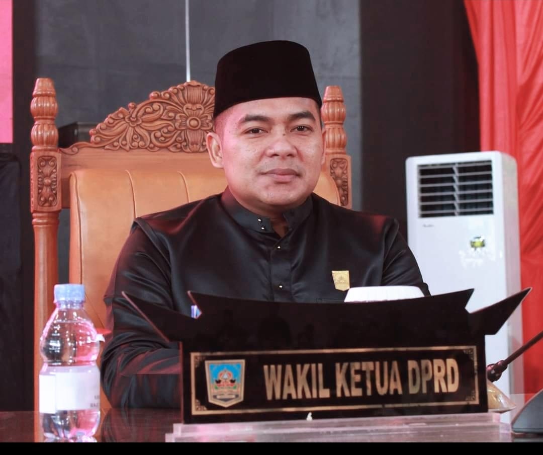 Pimpinan DPRD Dharmasraya, Ade Sudarman.