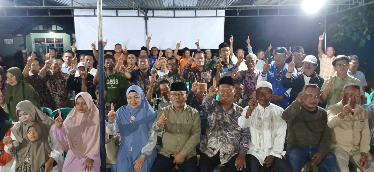 Calon Bupati Pasaman Barat H Yulianto saati melakukan ramah tamah dengan masyarakat Lubuk Gadang Jorong Kapa Malasero