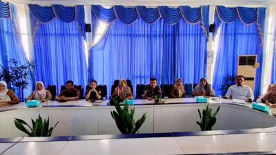 Harga bahan pangan di Pasbar naik, Pemkab ikuti Rakor pengendalian inflasi dengan Kemendagri RI.