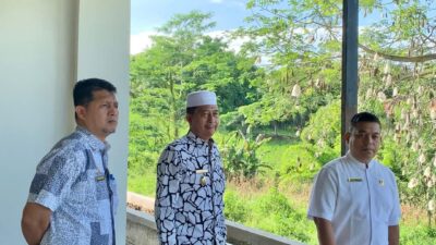 Plt Bupati Risnawanto beserta jajaran Pemkab Tinjau progres pembangunan gedung layanan perpustakaan Pasbar.