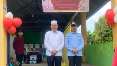Setelah mencoblos di TPS 02 Lingkuang Aua Baru, Bupati Hamsuardi bersama Wabup Risnawanto dan jajaran Forkopimda lakukan monitoring ke 8 TPS.