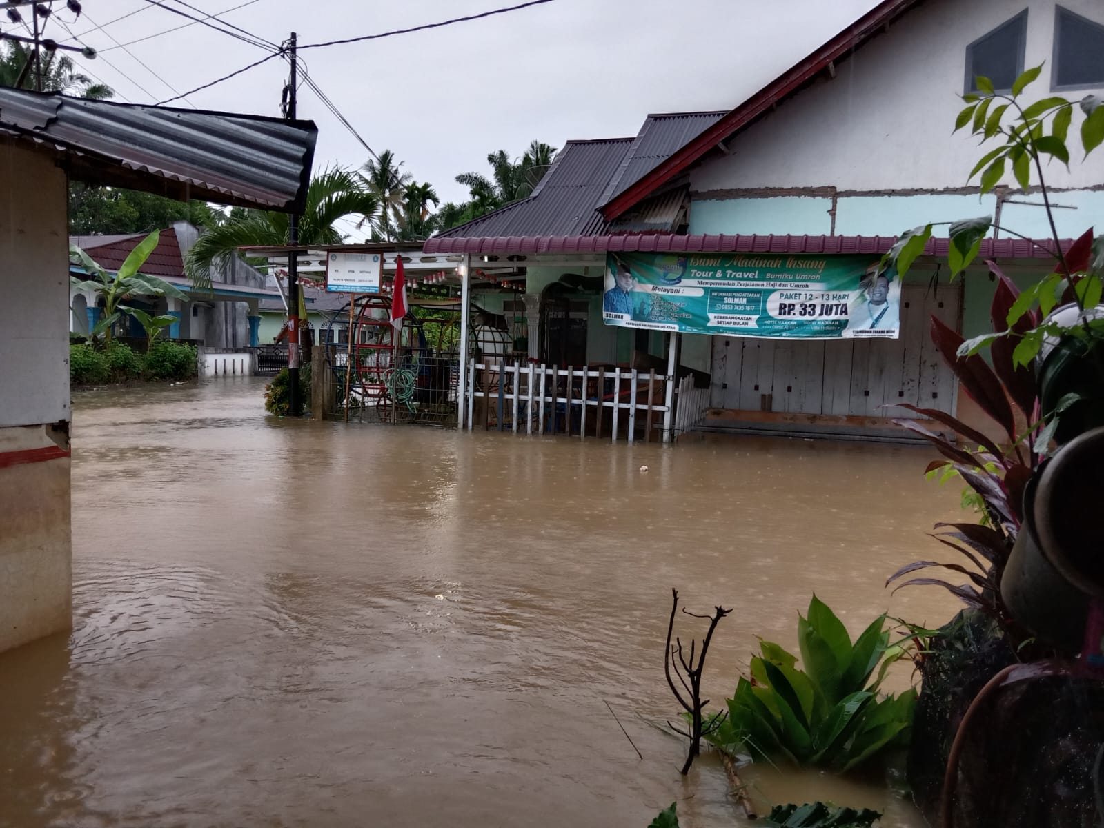 Bencana banjir di Pesisir Selatan melanda 34 Nagari yang tersebar di 11 kecamatan.