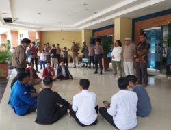 Sejumlah Mahasiswa Sampaikan Aspirasi Kantor DPRD Pasaman Barat