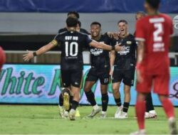 Hadapi Dewa United, Semen Padang Harus Mampu Hapus Trauma 14 Gol