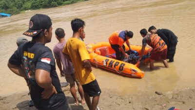 Bocah 11 Tahun Hanyut di Sungai Batang Hari