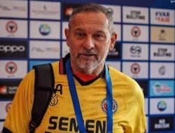 Arema Menggila, Semen Padang Makin Pede